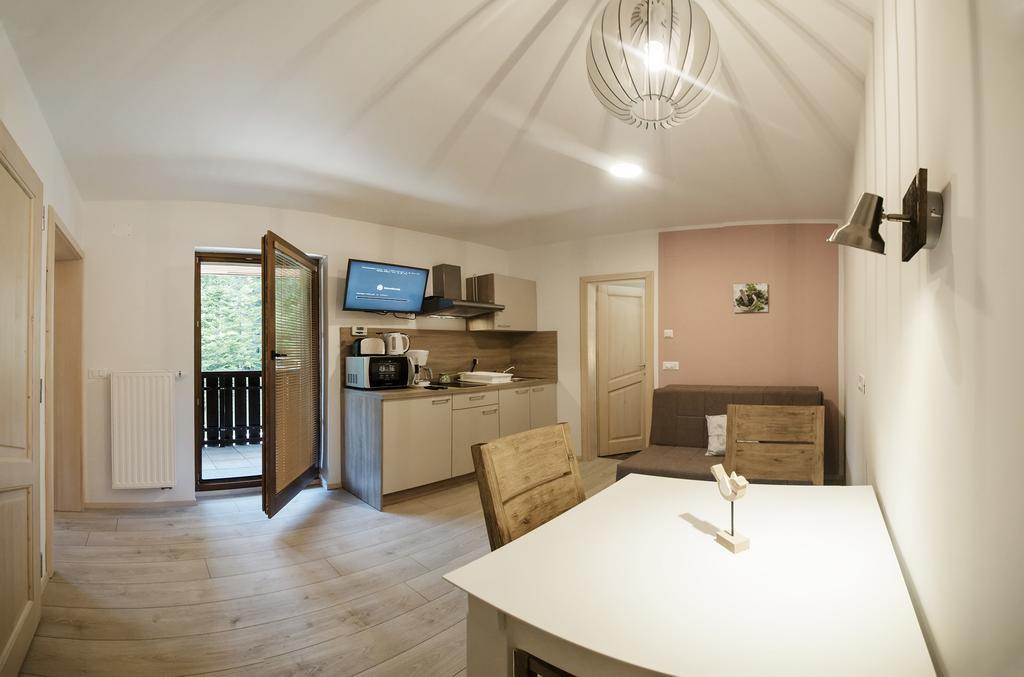Apartments Villa Vesna Pokljuka Goreljek ภายนอก รูปภาพ